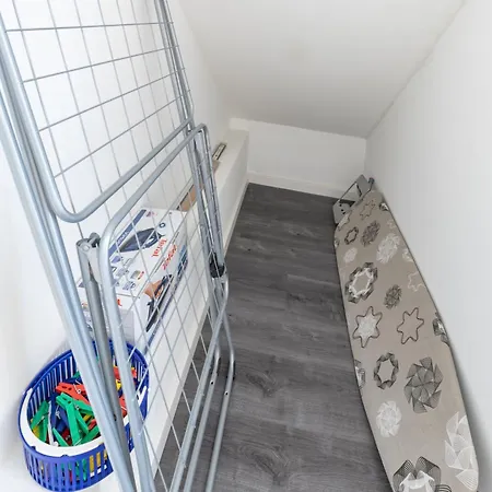 Sweethome - Maisonette Apartment, Parkplatz, Wifi, Naehe Zentrum Fuerstenfeldbruck Buitenkant foto