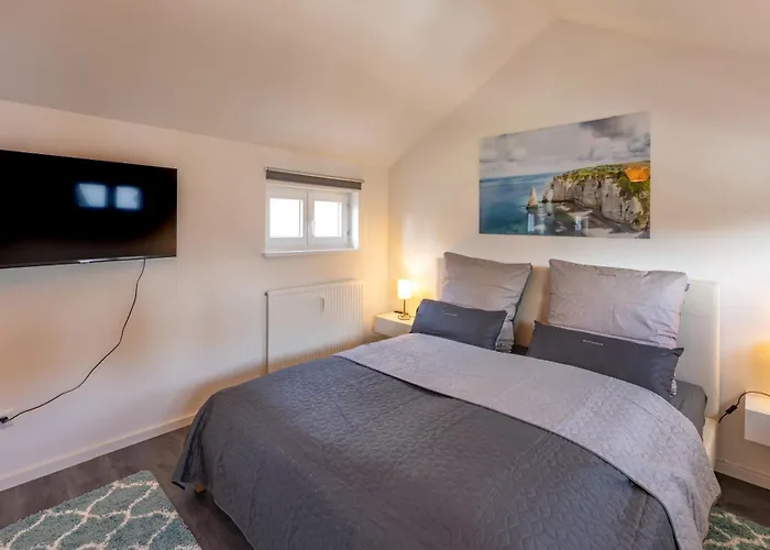 Sweethome - Maisonette Apartment, Parkplatz, Wifi, Naehe Zentrum