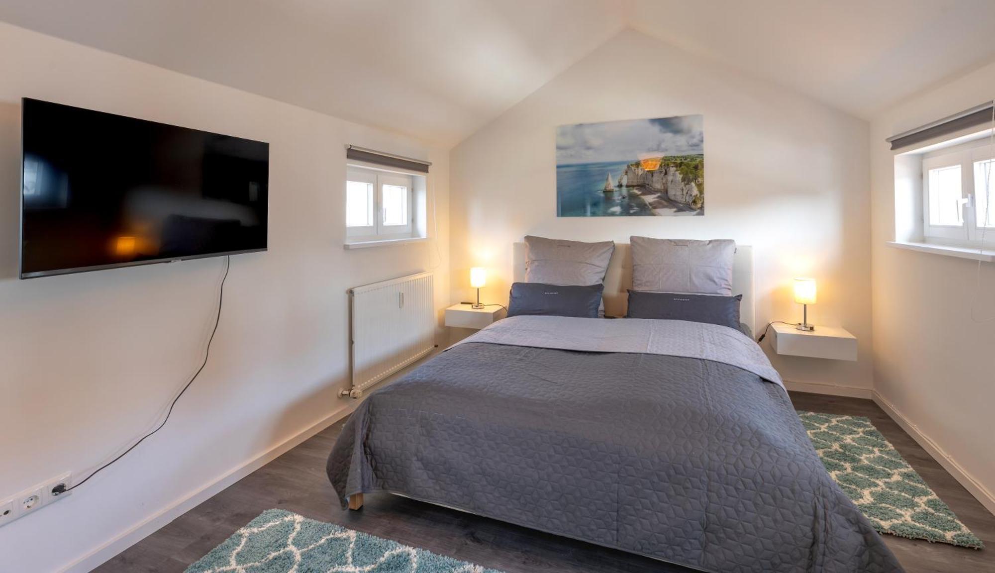 Sweethome - Maisonette Apartment, Parkplatz, Wifi, Naehe Zentrum