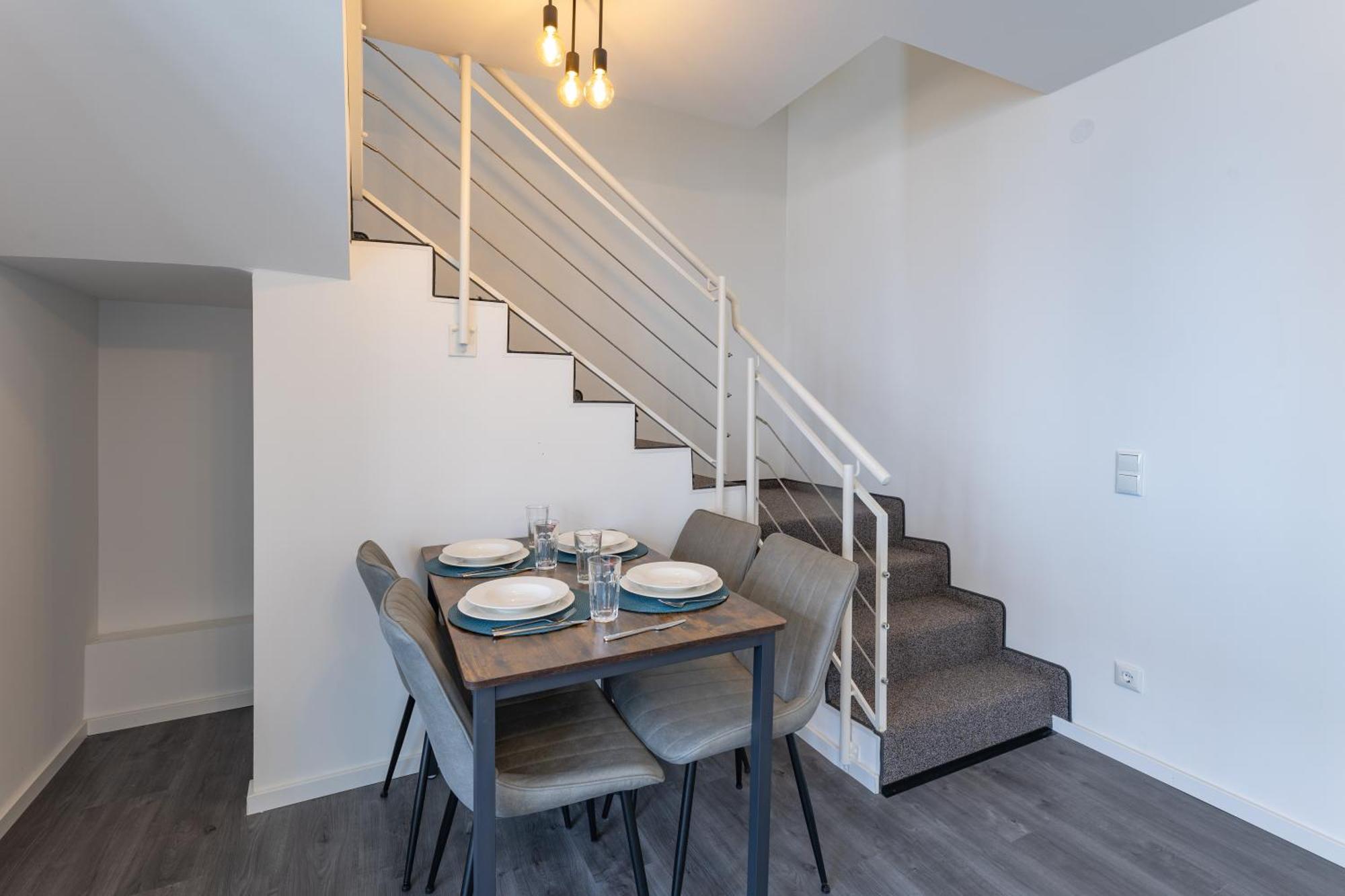 Sweethome - Maisonette Apartment, Parkplatz, Wifi, Naehe Zentrum * Fuerstenfeldbruck
